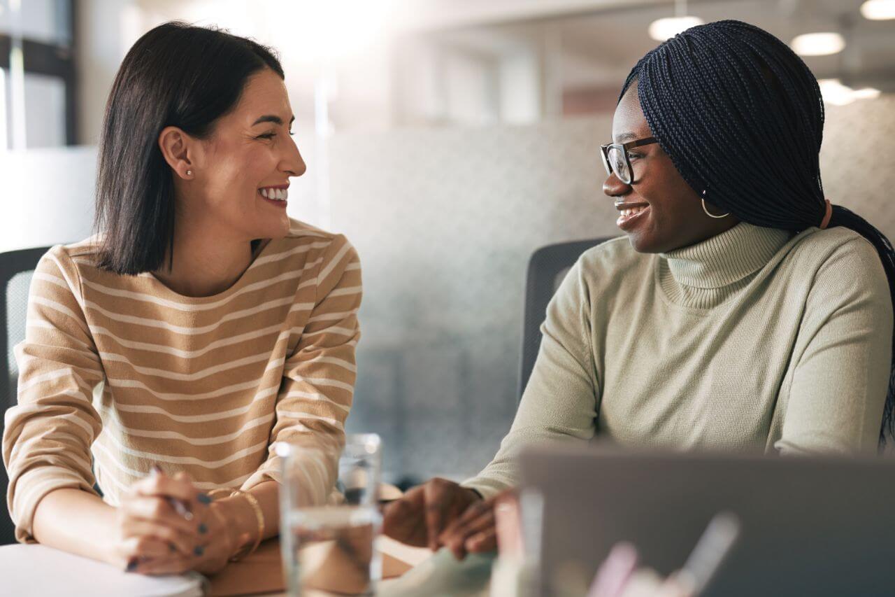Desafios da liderança feminina: como o RH deve apoiar profissionais que estão começando agora?